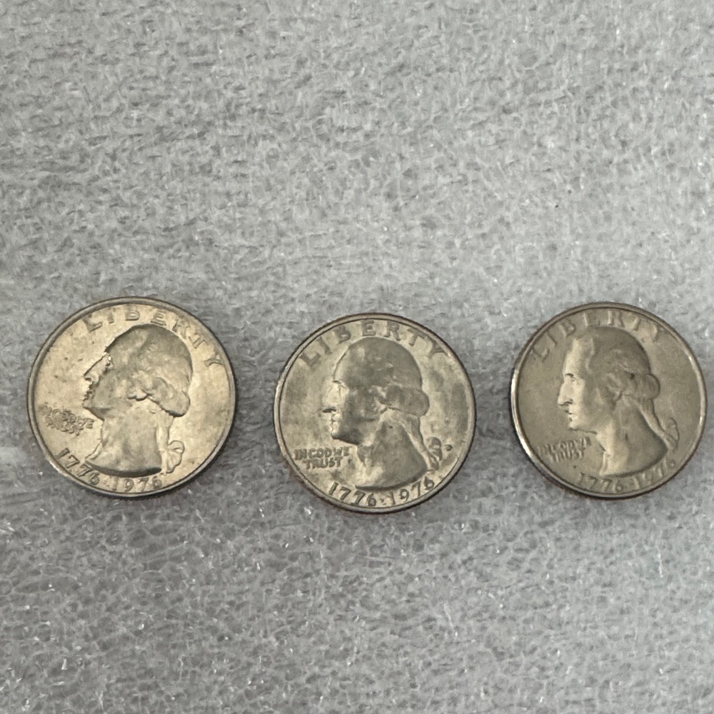 Set of Three Bicentennial Quarters - Picture 2 of 9